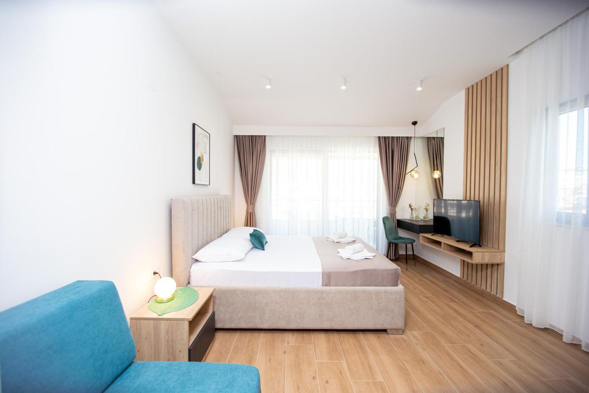 Apartments Sirena - Modern Stay With Free Parking Будва Екстериор снимка