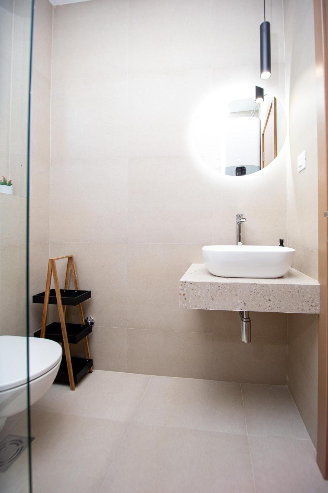 Apartments Sirena - Modern Stay With Free Parking Будва Екстериор снимка